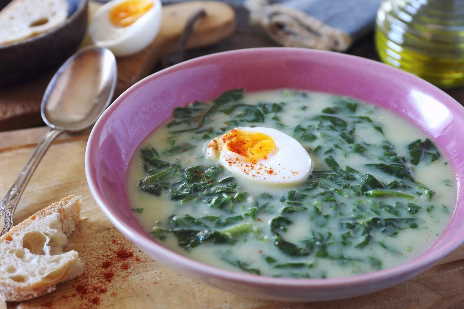 Spinach And Groundnut Soup